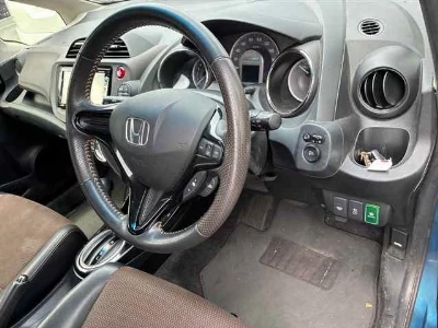 Honda FIT SHUTTLE HYBRID