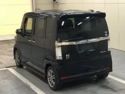 Honda N BOX CUSTOM