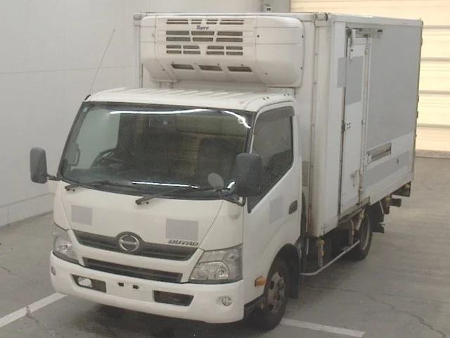 Hino Dutro  с аукциона в Японии