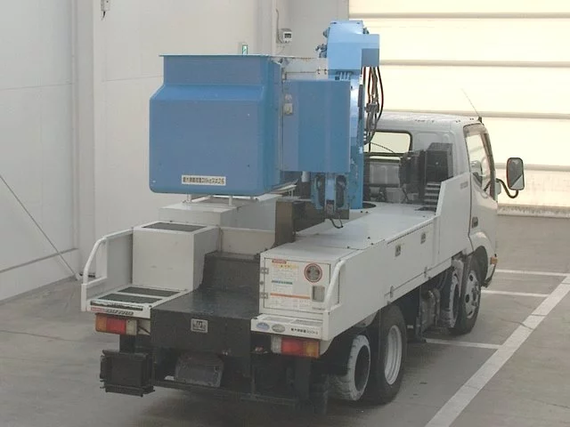 Hino Dutro  с аукциона в Японии