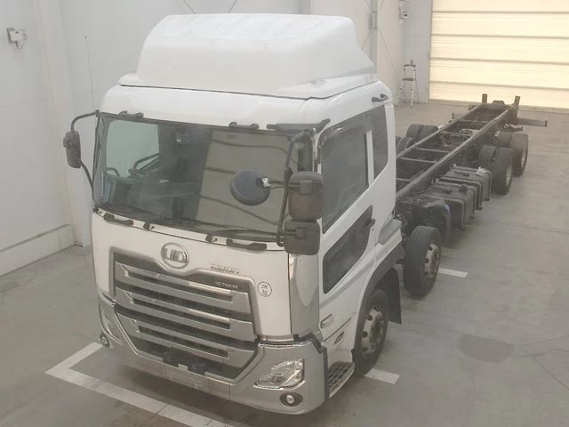 Nissan UD  с аукциона в Японии