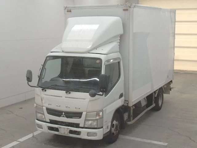 Mitsubishi Fuso Canter  с аукциона в Японии