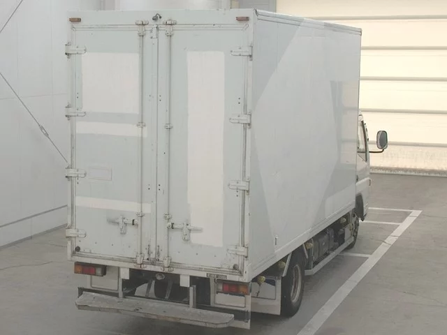 Mitsubishi Fuso Canter  с аукциона в Японии