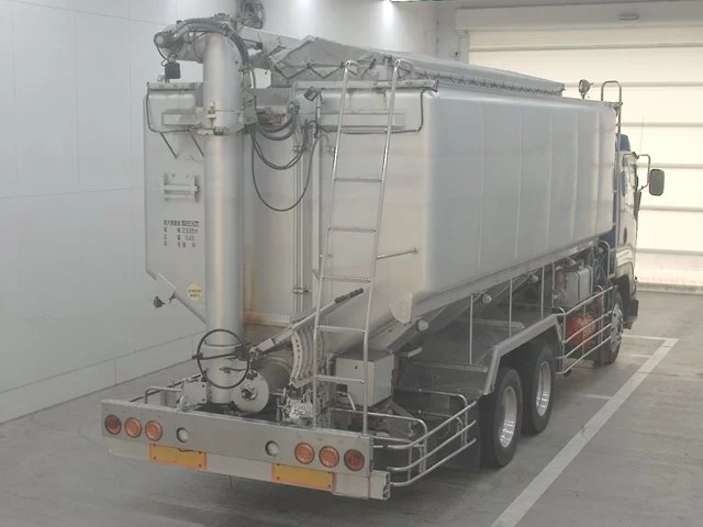 Isuzu Forward  с аукциона в Японии