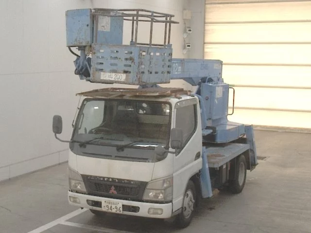 Mitsubishi Fuso Canter  с аукциона в Японии