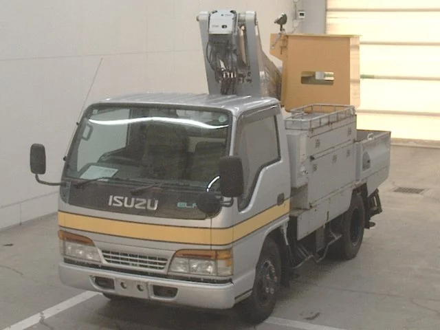 Isuzu Elf  с аукциона в Японии