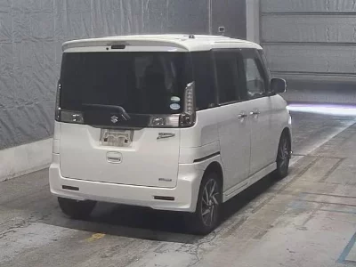 Suzuki Spacia Custom