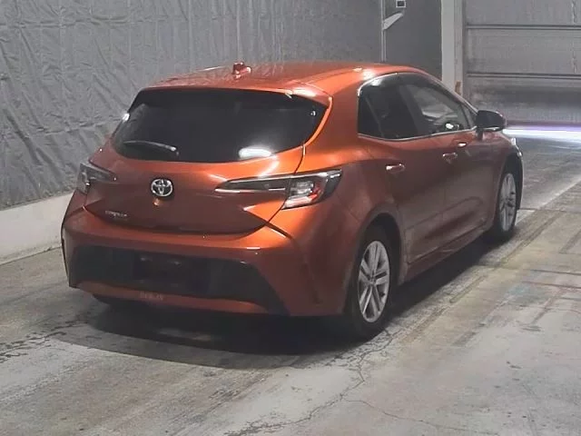 Toyota Corolla Hatchback  с аукциона в Японии