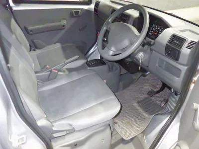 NISSAN CLIPPER VAN