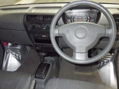 NISSAN CLIPPER VAN