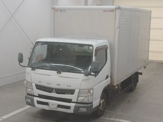 Mitsubishi Fuso Canter  с аукциона в Японии