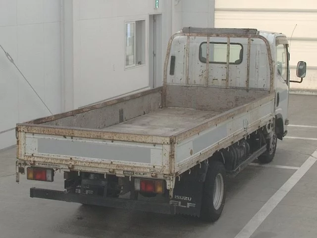 Isuzu Elf  с аукциона в Японии