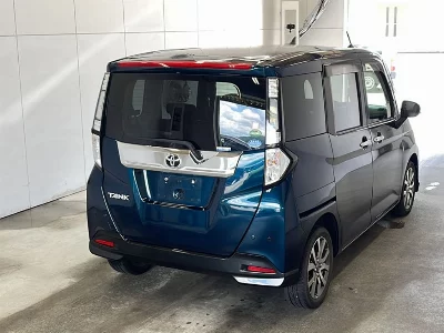 Toyota Tank