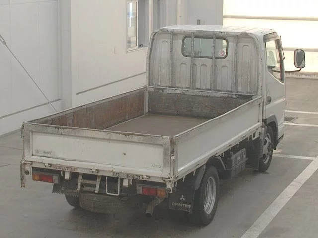Mitsubishi Fuso Canter  с аукциона в Японии