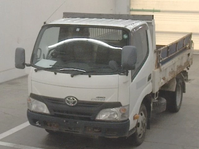 Toyota Dyna  с аукциона в Японии