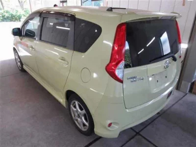 Toyota Passo Sette