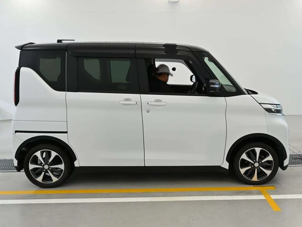 Mitsubishi eK X Space  с аукциона в Японии