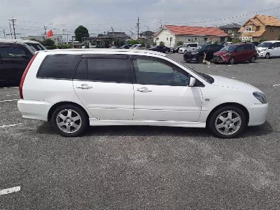 Mitsubishi LANCER WAGON