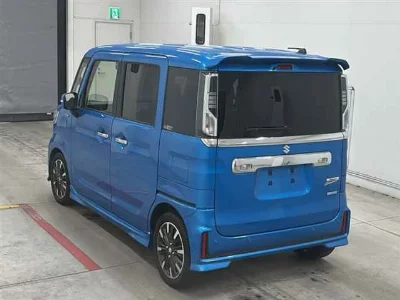 Suzuki Spacia Custom