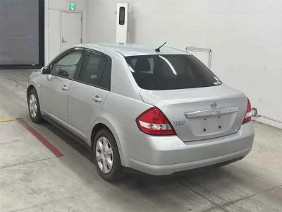 Nissan Tiida Latio