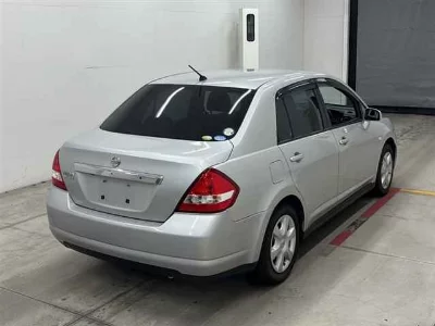 Nissan Tiida Latio