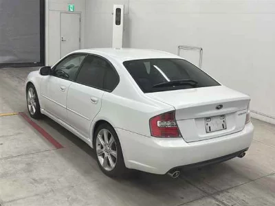 SUBARU LEGACY B4