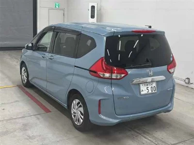 HONDA FREED HYBRID