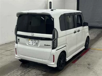 HONDA N BOX CUSTOM