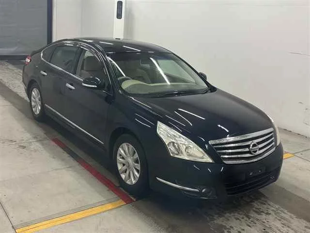 Nissan Teana  с аукциона в Японии