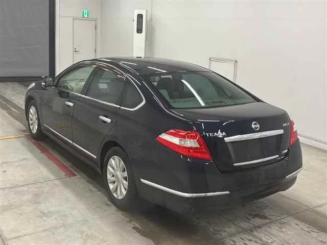 Nissan Teana  с аукциона в Японии
