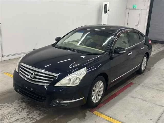 Nissan Teana  с аукциона в Японии