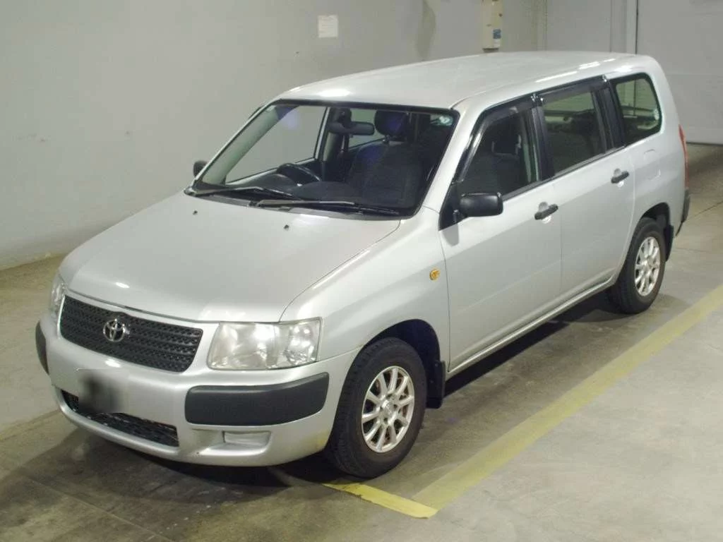 Toyota Succeed  с аукциона в Японии