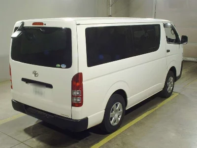 TOYOTA REGIUS VAN