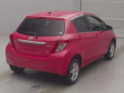TOYOTA VITZ