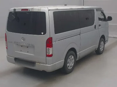 TOYOTA REGIUS VAN