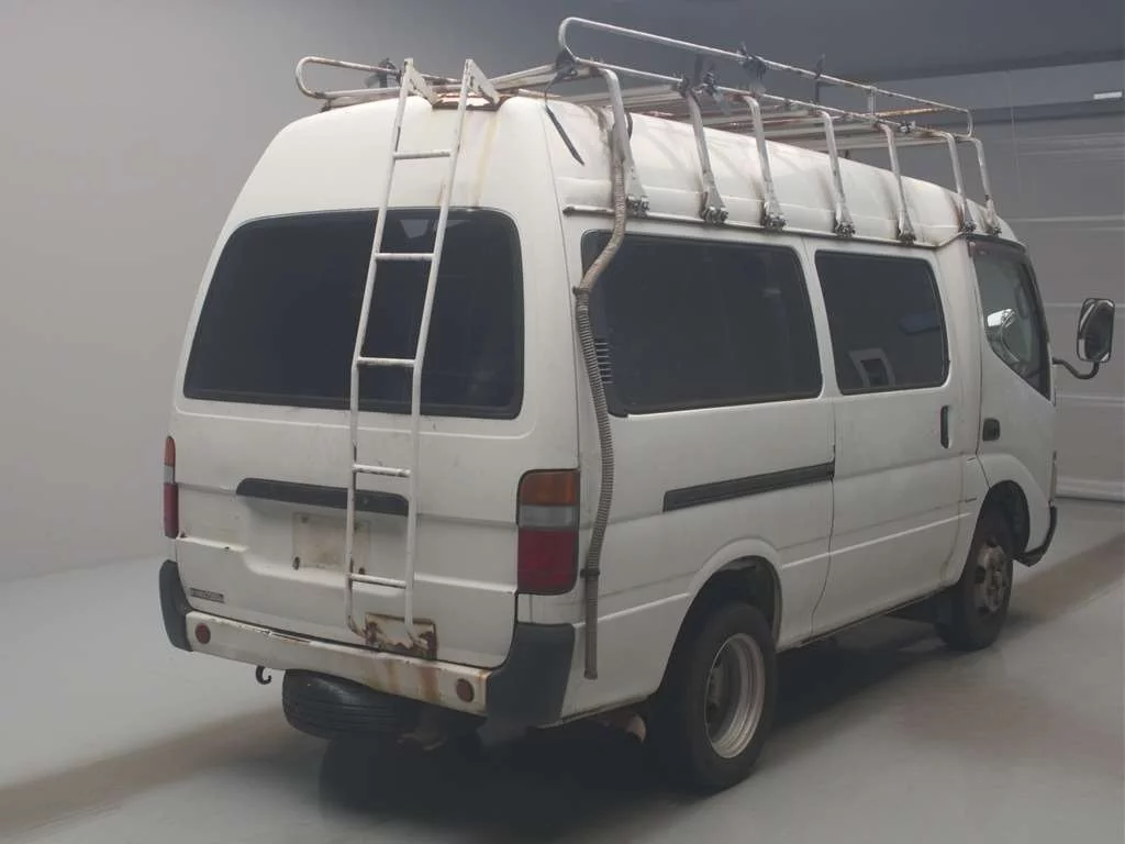Toyota Dyna  с аукциона в Японии