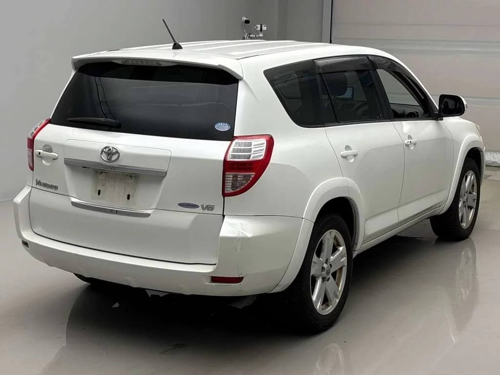 Toyota Vanguard  с аукциона в Японии