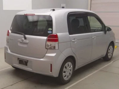 TOYOTA SPADE