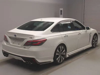 Toyota CROWN HYBRID