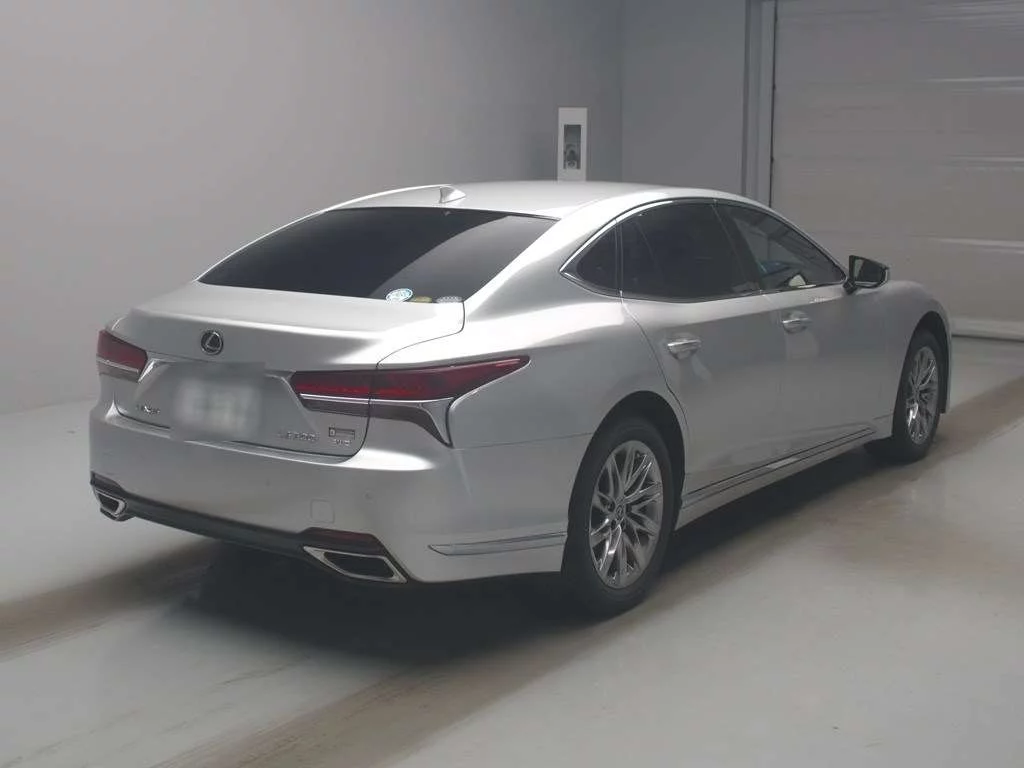 Lexus LS500  с аукциона в Японии