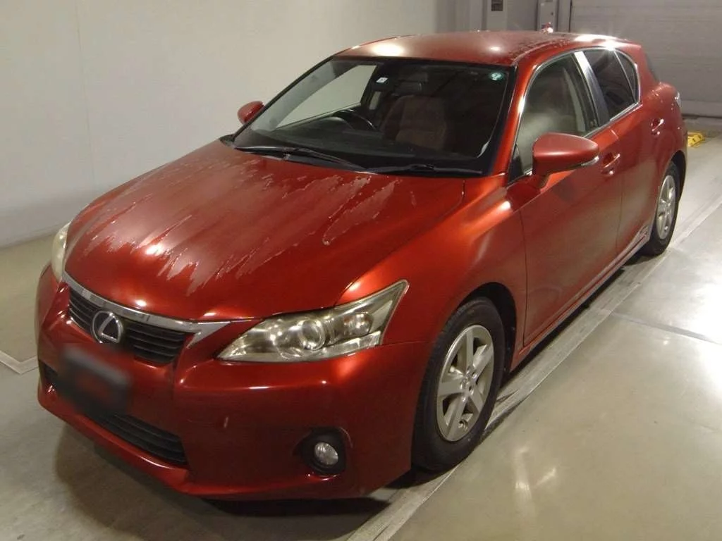 Lexus CT200h  с аукциона в Японии
