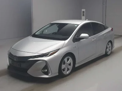 TOYOTA PRIUS PHV