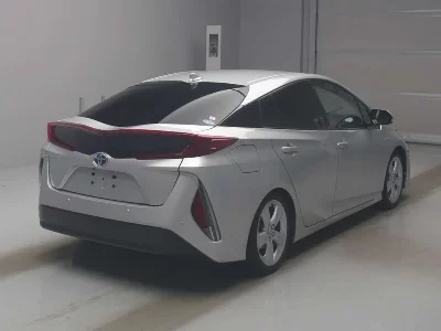 TOYOTA PRIUS PHV