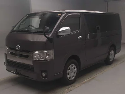 TOYOTA REGIUS VAN