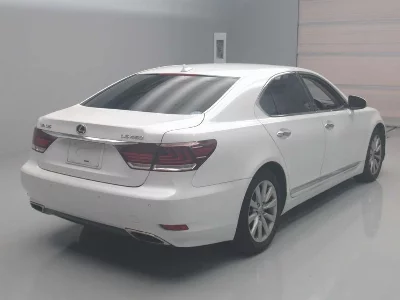 Lexus LS460L