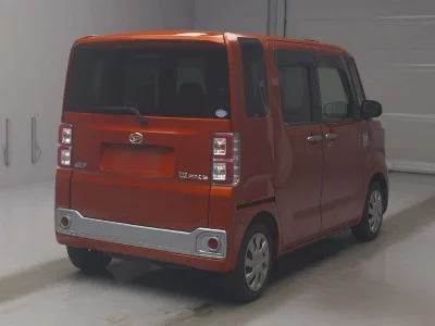 DAIHATSU WAKE