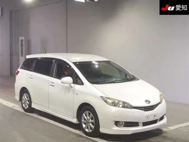 Toyota Wish  с аукциона в Японии