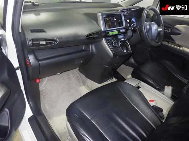 Toyota Wish  с аукциона в Японии