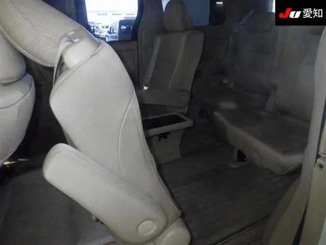 Toyota Vellfire  с аукциона в Японии