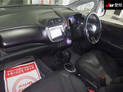 Honda FIT HYBRID